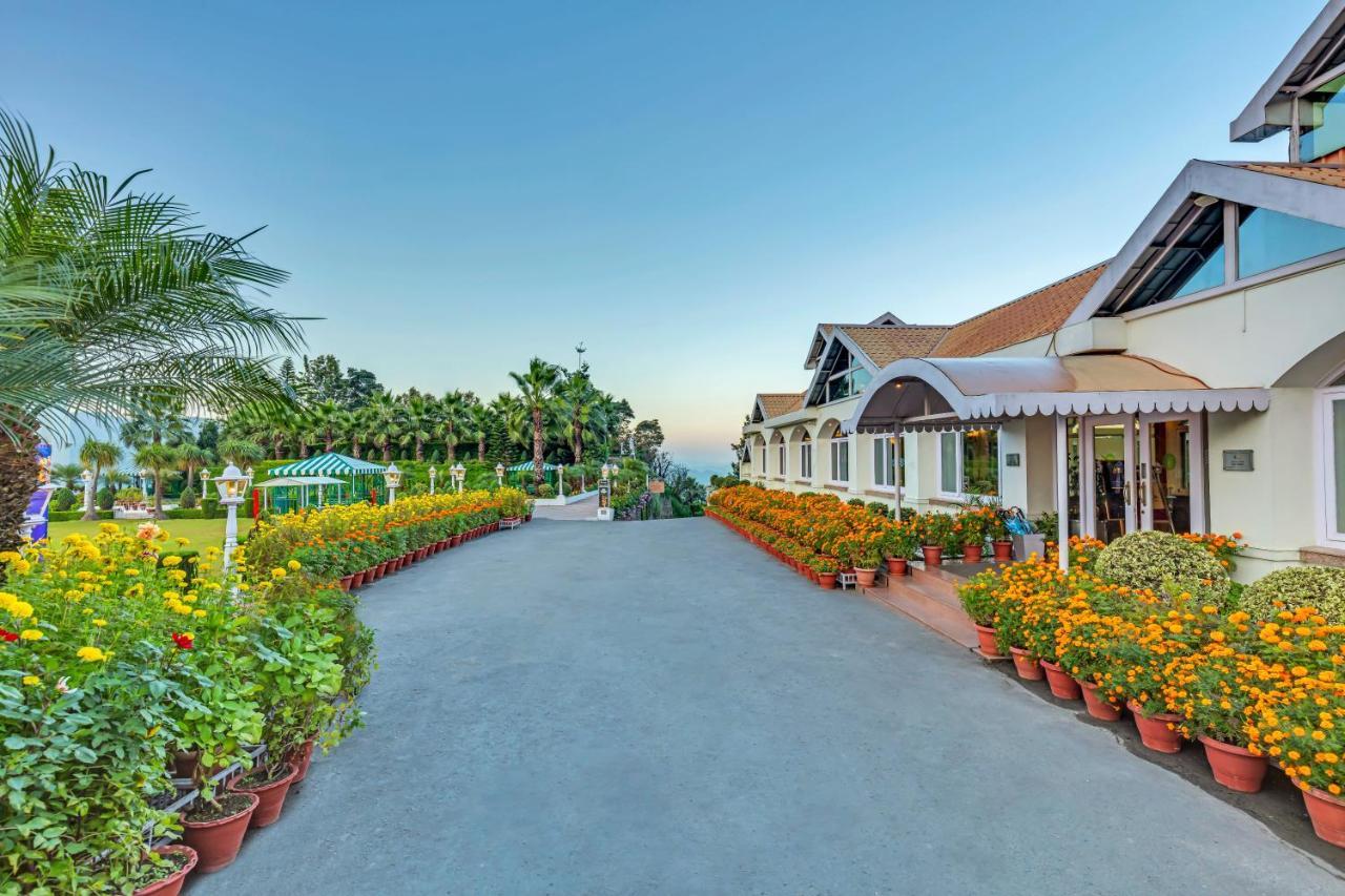 คลับมหินทรา กันทคต Hotel Kandaghat ภายนอก รูปภาพ