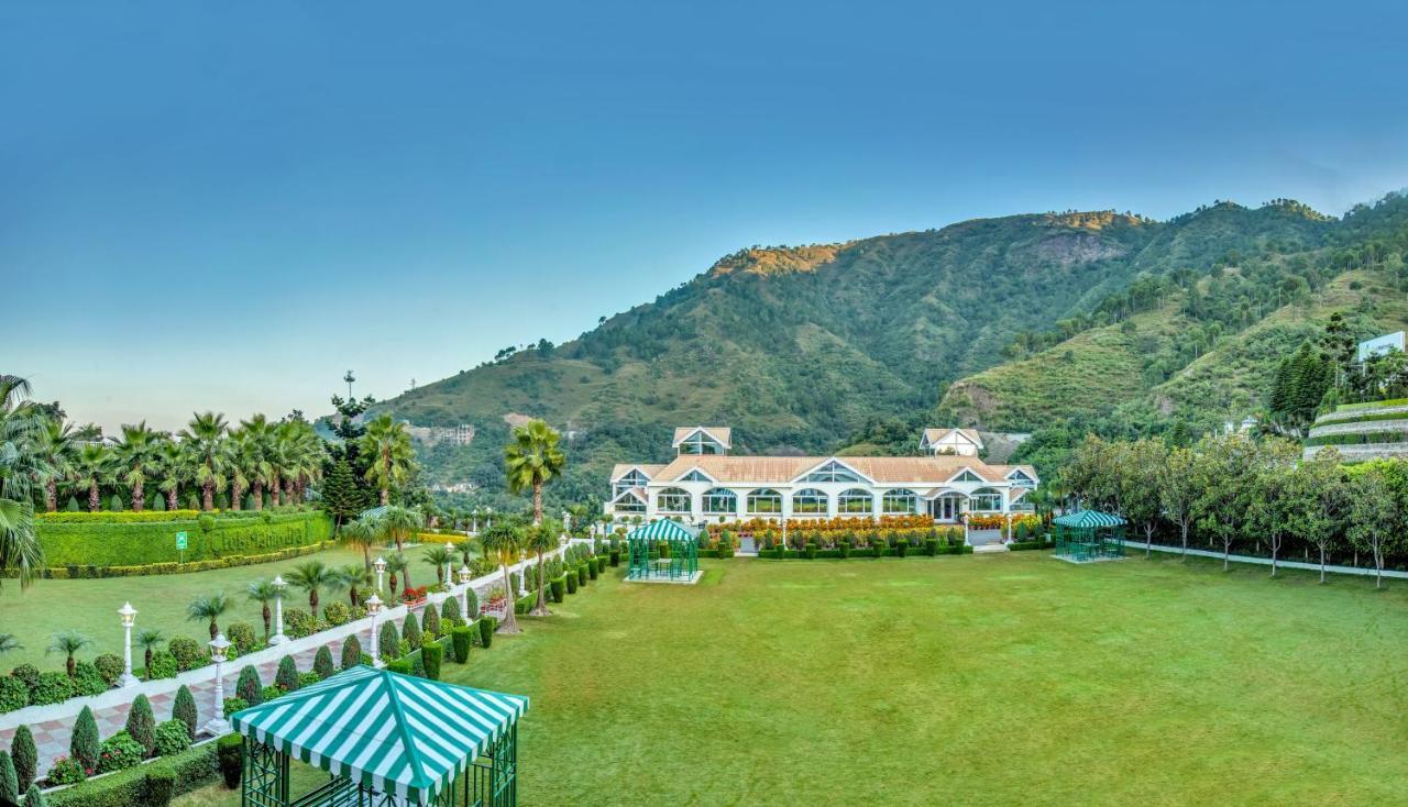 คลับมหินทรา กันทคต Hotel Kandaghat ภายนอก รูปภาพ